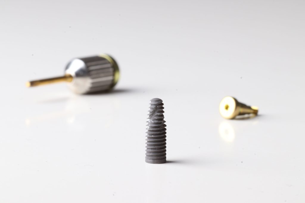 Implantes Dentários